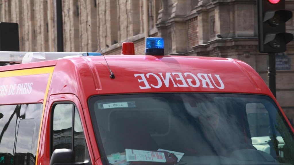 info_Paris_IDF's tweet photo. 🔴 FLASH - #LeRaincy : Lundi, un homme en a poignardé un autre à six reprises sur la place du #GénéraldeGaulle. La victime est désormais tirée d’affaire. L’auteur #présumé de l’agression a été interpellé et placé en garde à vue. Son identité est #incertaine. (LP) #SeineSaintDenis https://t.co/hhhcghj9wp