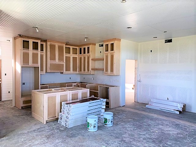 ARPconstruction's tweet image. Look at this beautiful barndominium making progress! We’re all looking forward to finishing this build and seeing it come to life off of the paper.
Our team is ready to help you build a home fit for your family.
Call today for a free consultation!
#barndominium #barndominiums