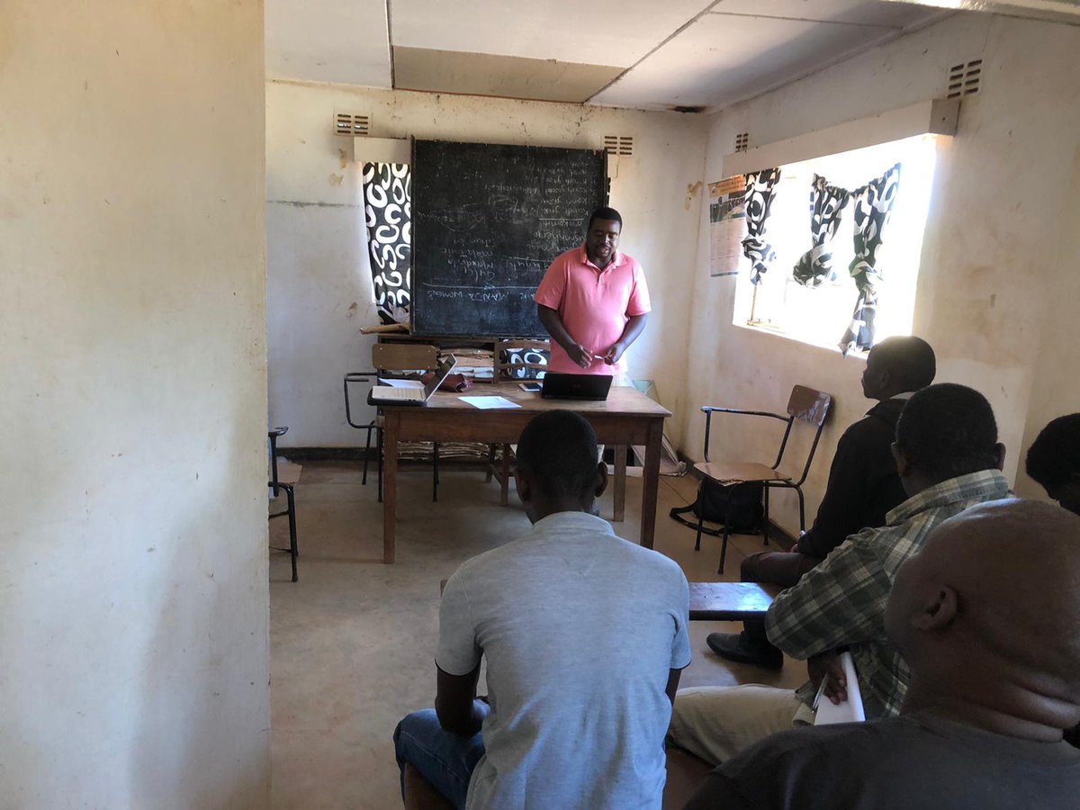 ConserveWith's tweet photo. Agriculture Extension Development Officer's Stakeholder engagement at UKWE EPA... C with B and Youthre Foundation engaged the extension officers on the Youth Test Farm project........ https://t.co/WRsRDtRJnM