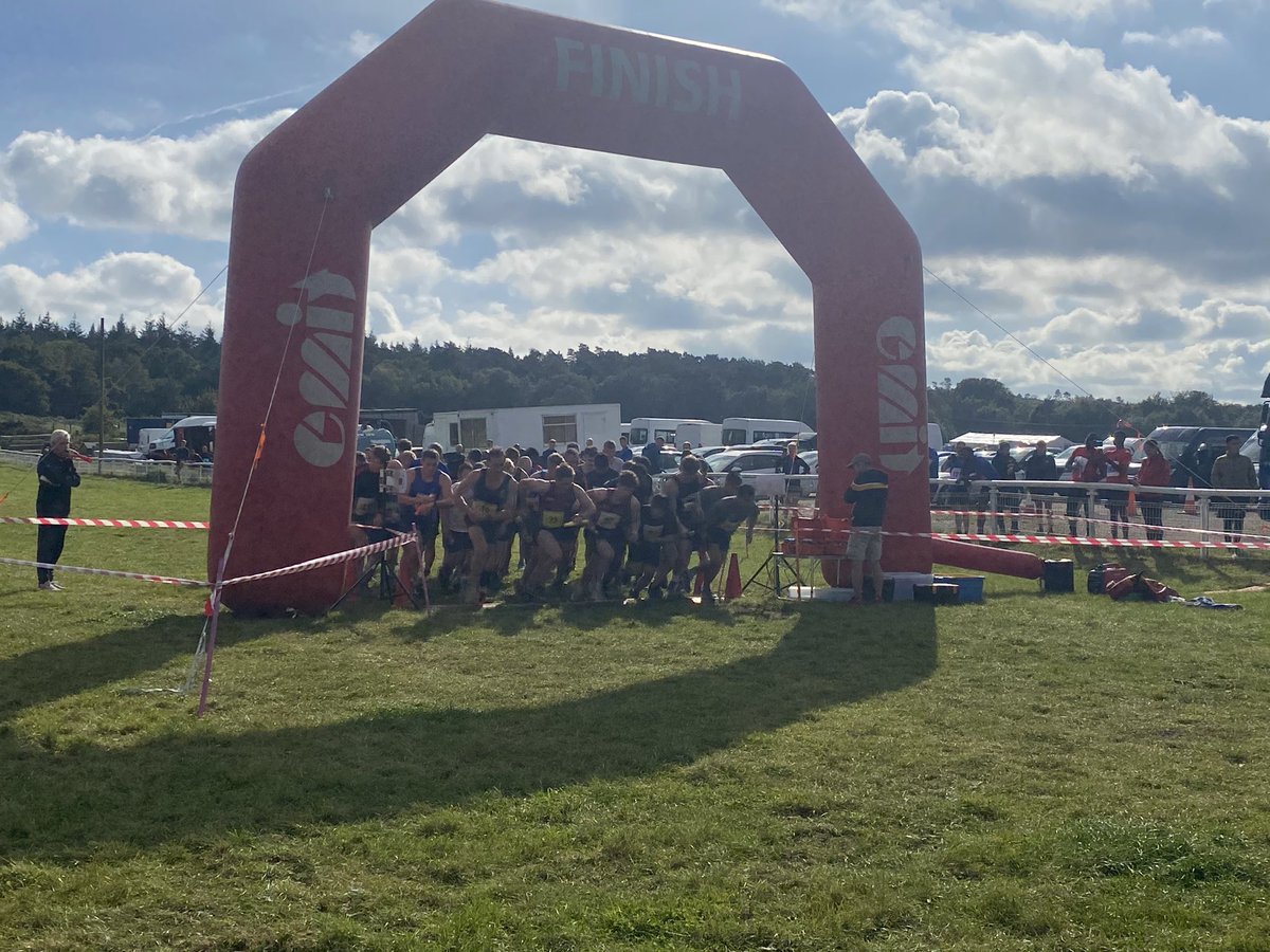 AmberRose_xxxx's tweet photo. Excellent performance from the MRTC 5K Relay Team today, Johno running a 19.03, Matt 20.25, Clint 22.43 and Frenchie 21.19. Well done lads. Now to focus on our league race next week 👏 @MRTCBBN #mrtc #crosscountry #relays #excellentrunning https://t.co/yuHJo1BjZb