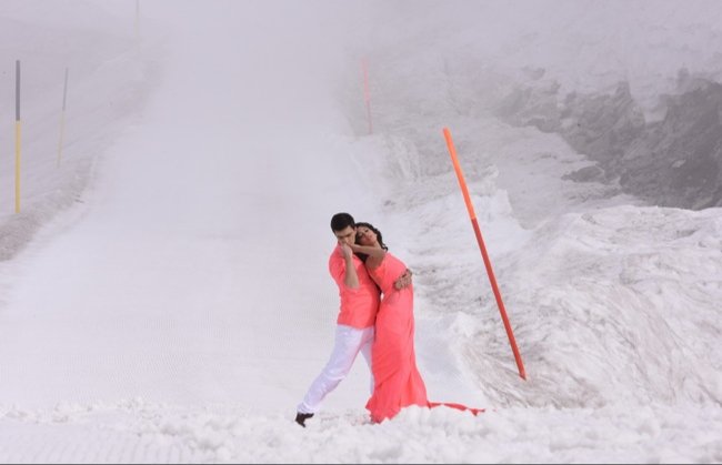 KairaSoulmates's tweet photo. Whatever asked to them and needed as per the script they did it all, be it shooting a song sequence in the snow in Swizerland,jumping into the cold water in Greece,shooting an intense scene in the desert at Bikaner or flying fox at Rishikesh 
THANK YOU SHIVIN
#ShivinGracedYRKKH https://t.co/lcHI1kAorq