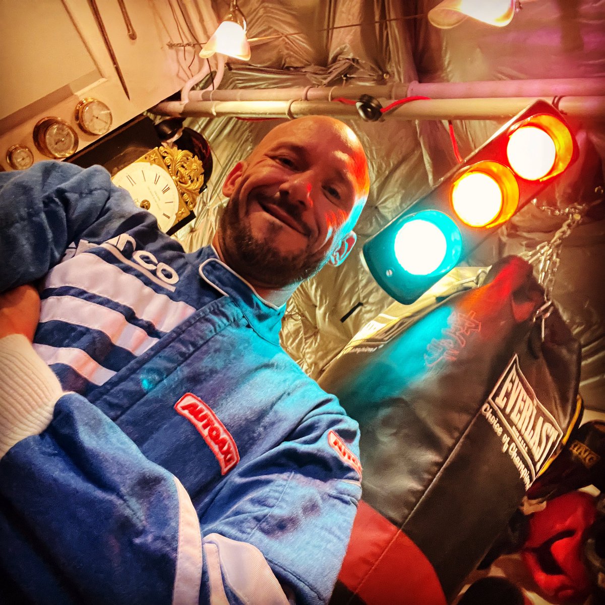 POWPatrol5's tweet photo. 🏍🏎 https://t.co/2UAQlodEew