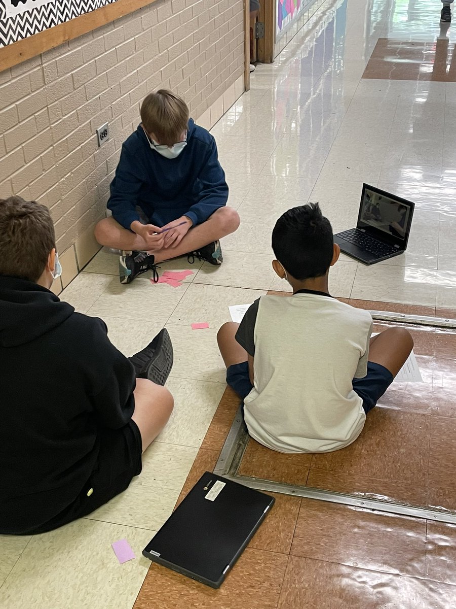 MsDiPaolo's tweet photo. Ss in 6th grade ELA did a great job today discussing the novel “Number the Stars” using talking chips and discussion question sentence frames! @BryanD205 #kagan @ilivelearncoach https://t.co/3vSj53kPku