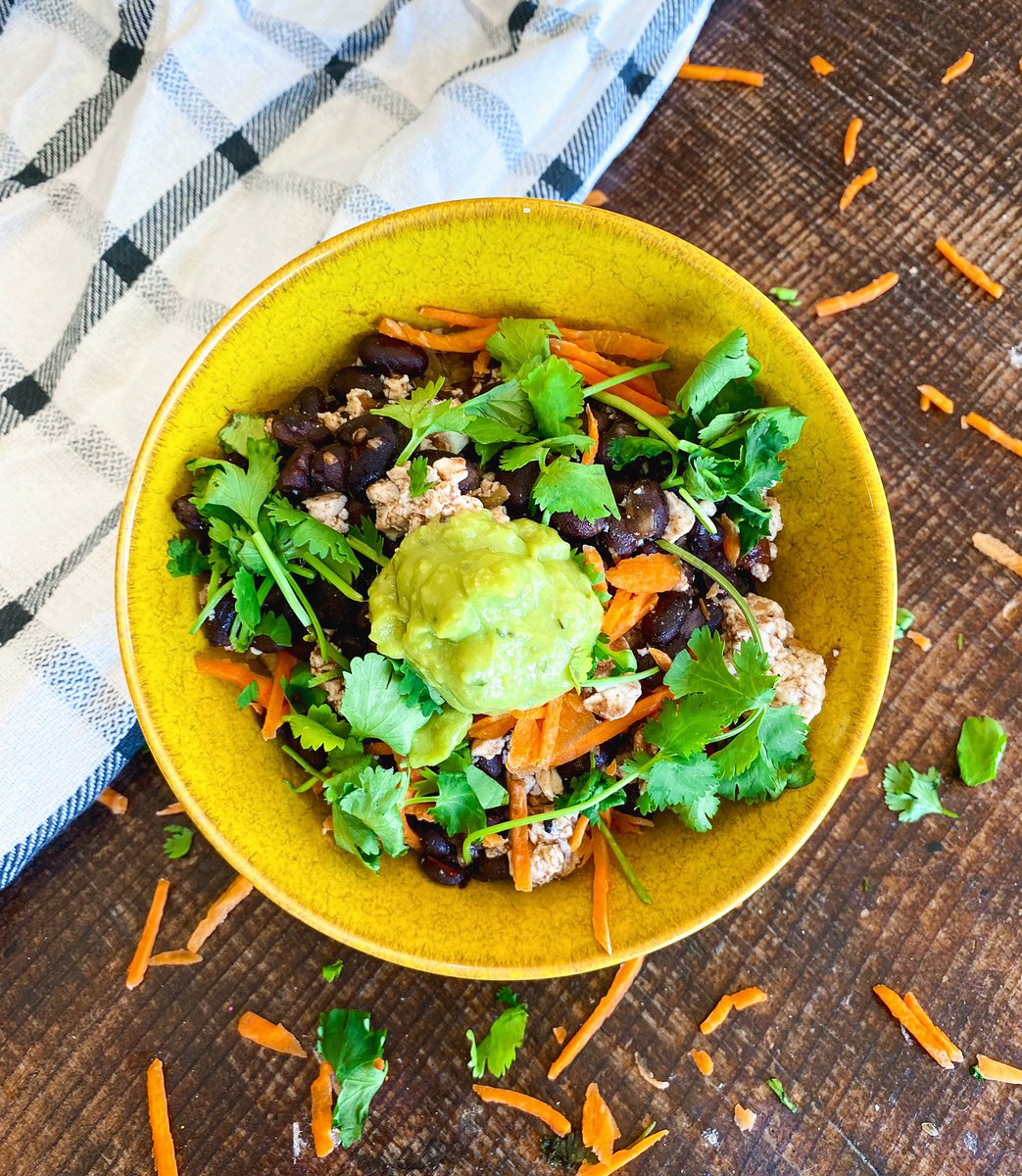 Today’s #wellnesswednesday featured dish is Sofritas Black Bean Bowl 🥕🥦 

Every week for lunch on Wednesdays in Dalton Kitchen we highlight a special balanced vegan or vegetarian dish alongside our other traditional stations! 
<a href="/RadStudentLife/">Radford University Student Involvement</a> <a href="/radfordSGA/">Radford University SGA</a>