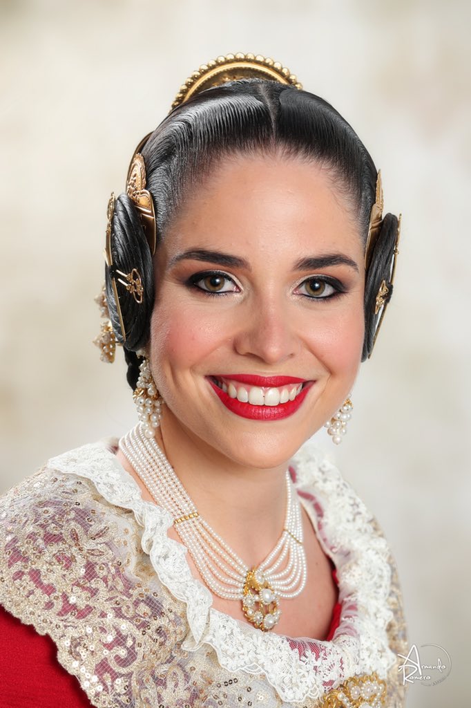 JCF_Valencia's tweet image. 🔥🆕 Carmen Martín Carbonell, Fallera Major de València.

ENHORABONA!! 👏🏼👏🏼

#LaTelefonada22 #Falles22