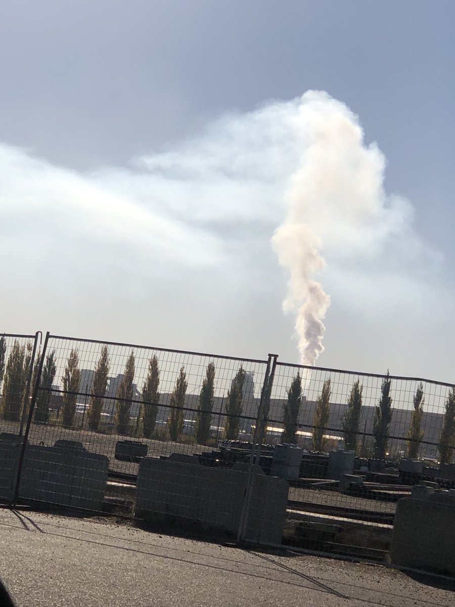 BogoVlado's tweet photo. @ccsknowledge @LehighHanson @MHI_Group Shut down that disgusting old junk plant https://t.co/qIVjCoZZl7