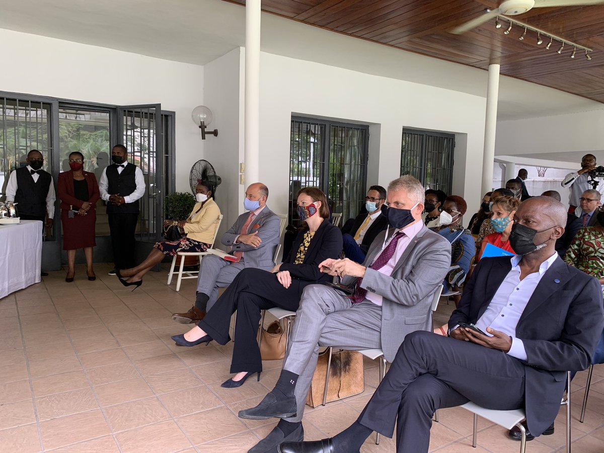 SwedeninDRCongo's tweet photo. la Distinguée Première Dame de la RDC Mme @DeniseNyakeru en tant qu’Invitée d’honneur à une réunion du One+One Genre et en présence de plusieurs ambassadeurs et chefs d’agence. Organisé par l’Amb Henric Råsbrant à sa résidence avec la Représentante @ONUFemmesRDC  @AwaNdiayeSeck1 https://t.co/E3F0hKvqAK