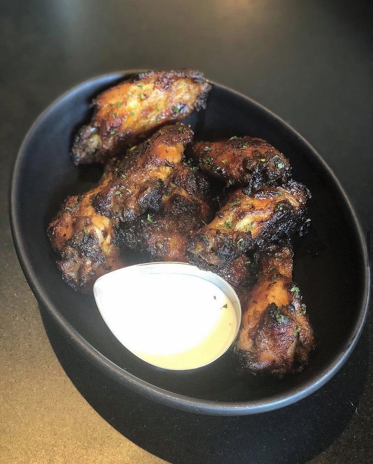 BrownSugarKitch's tweet photo. It’s Wing Wednesday! $15 for an order of our B-Side baked wings and it comes with a side of collards or slaw. We open at 12pm today! 🍗 #WingWednesday https://t.co/XQUeQ2F8PD