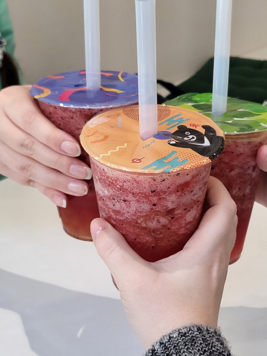 Torei_twt's tweet photo. It was so delicious π
BerryBerry π§ for the #ChickSquad
I'm spending the most awesomeday with @therAgust and @JuuneKookie π₯°π₯°π₯° https://t.co/EsEdOJ2idK