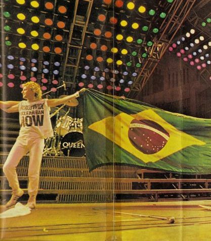 “Adoraríamos voltar ao Brasil. Temos uma grande história aí, lotamos duas noites seguidas de Morumbi em 81, depois teve o Rock in Rio em 85. Aliás, ouvi, sim, que vai ter Rock in Rio ano que vem... quem sabe?”

– Roger Taylor em entrevista ao Jornal O Globo, no início do mês.

👀