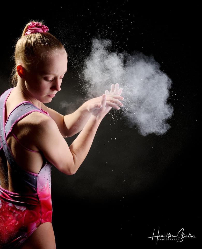 HamiltonsEG's tweet photo. Something a little different in the studio today. The amazingly talented Macey working with chalks. 😍💪😎#gymnastics #photography https://t.co/3zOB6HNFZu