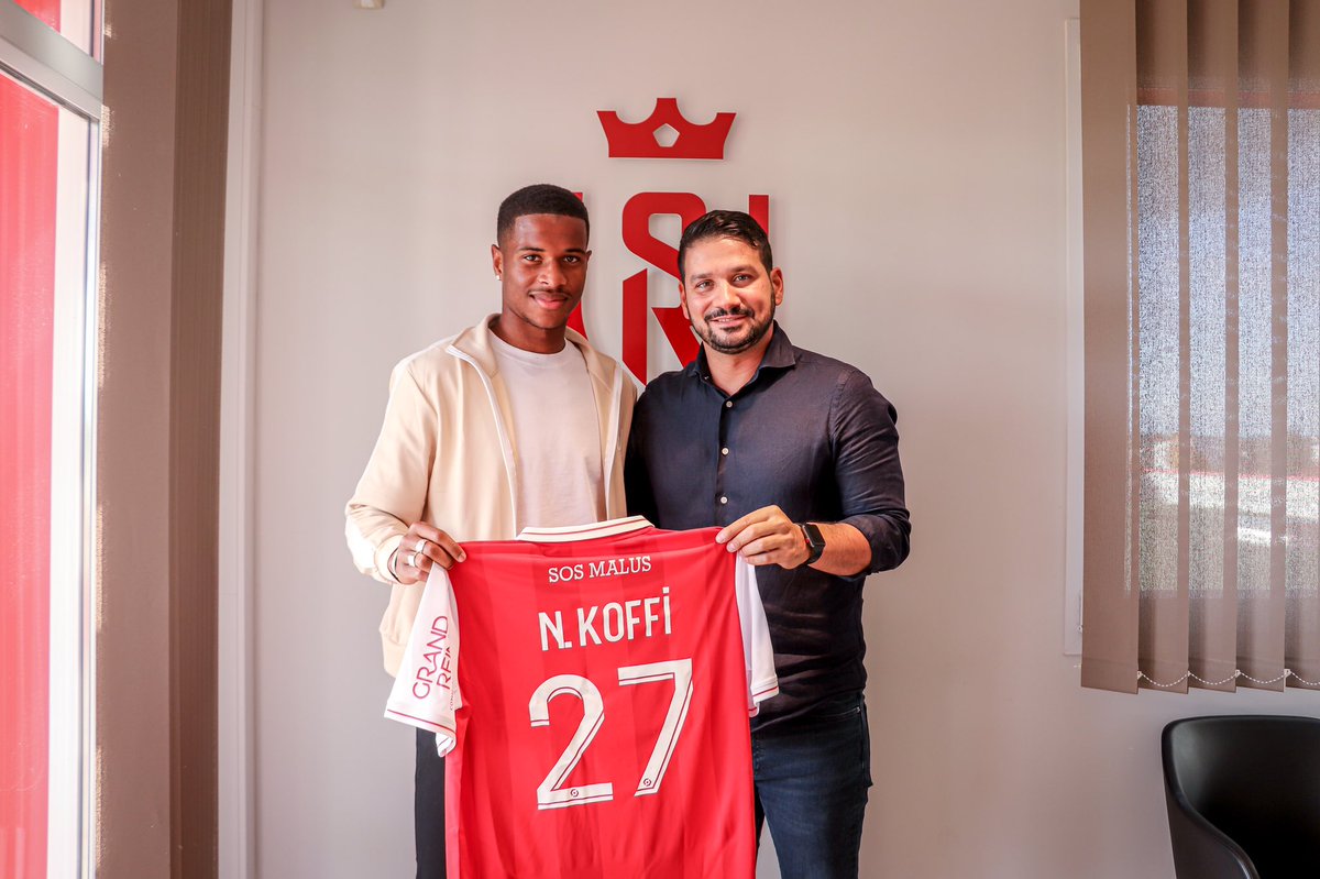 ✍🏻📃C'est avec une immense fierté que je vous annonce la signature de mon premier contrat professionnel au sein du @Stadedereims 🔴⚪️ #nk27 
Je tenais à remercier le club pour la confiance accordée, ma famille , mon agent <a href="/AlfonsoStelli/">Alfonso Stellittano</a> ainsi que tous amis