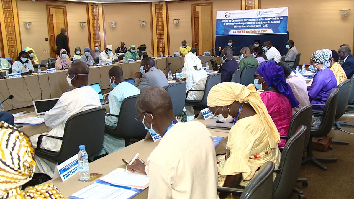 OMS_SENEGAL's tweet photo. La stratégie de coopération de l’OMS avec le Sénégal s’alignera aux instruments stratégiques nationaux (#PSE, #PNDSS, etc.) et au #13èmePGT de @WHO.

#StratégiedeCoopérationPays 
#kebetu 
@MinisteredelaS1 
@OnuSenegal https://t.co/Mb0ZG6qRV1