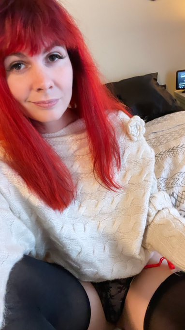 coffee and cuddles plz https://t.co/uPvzp7Egz5