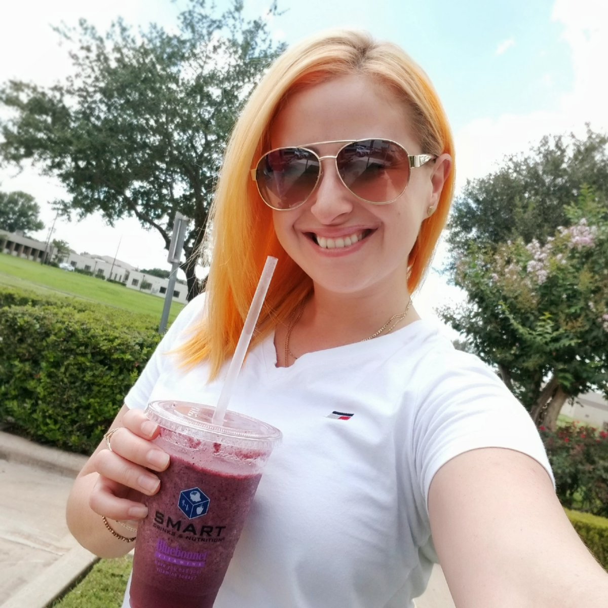 BluebonnetNutri's tweet photo. A selfie and a Collagen Refresher-Infused Smart Drink! Find them at their Cypress location.

@smartdrinksandnutrition  

#bluebonnetnutrition #lifestyle #wellness #nutrition #collagenrefreshers #beauty #detox #vitality #zen #hydrolyzedcollagen #smartdrinks https://t.co/5mjKSl9wdB