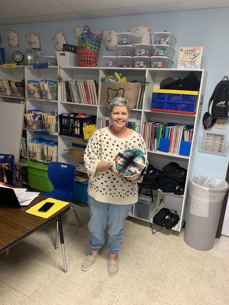 CONGRATS to our teachers who CAUGHT THEIR MAGIC MOMENT during a Learning Walk the 1st 9 Weeks!!  Mrs. Sladek and Mrs. Hamrick are ROCKSTARS!!!⭐️⭐️⭐️⭐️