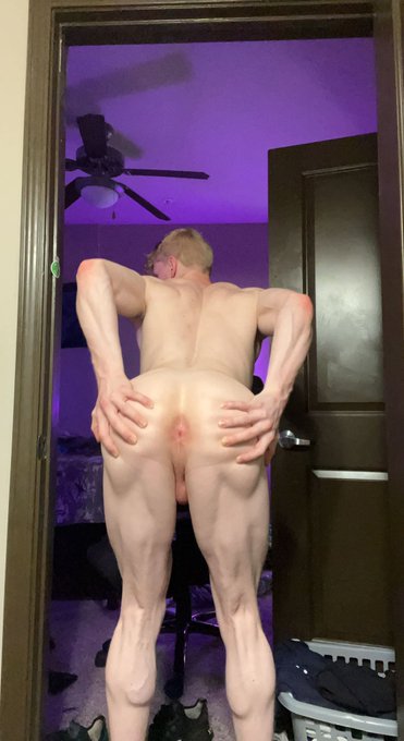 Who Wants Pink For Breakfast? 👅😜 https://t.co/w8INgZS5RU