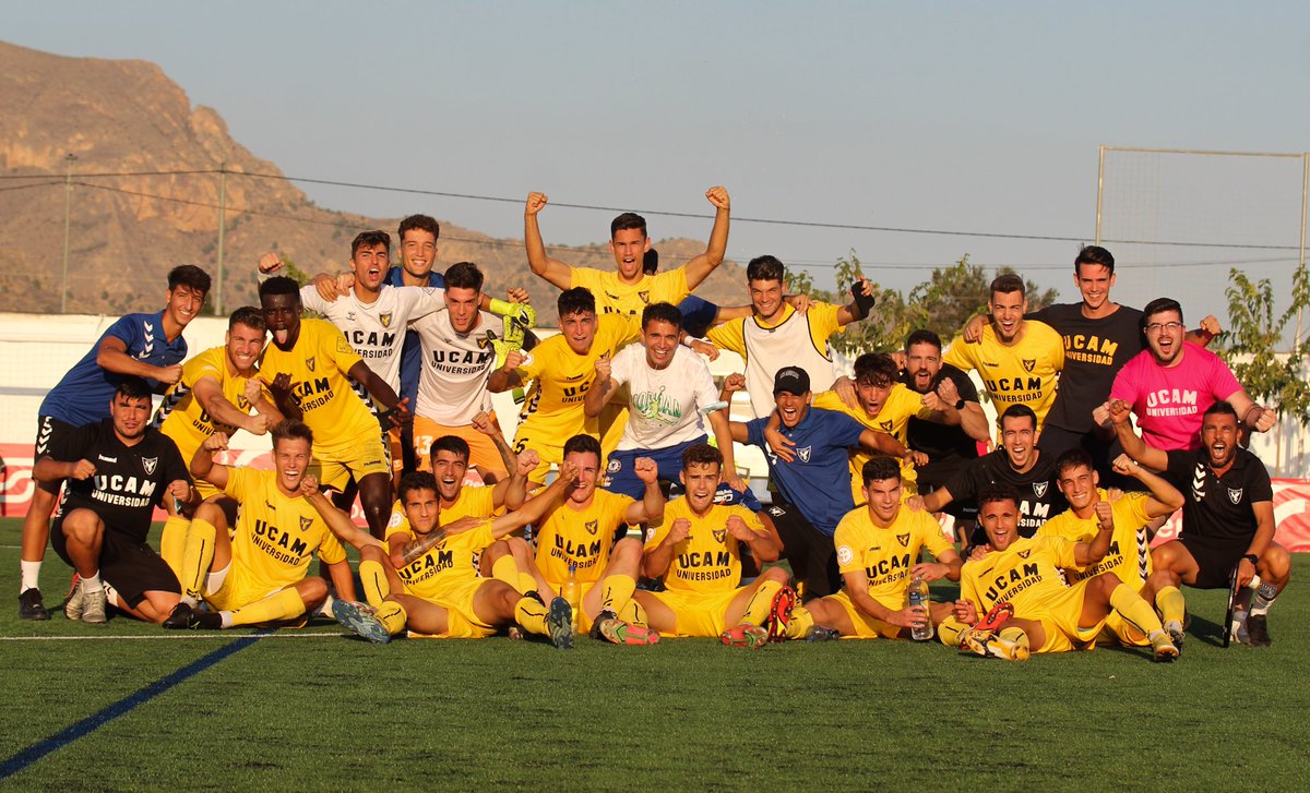 🚨 𝗙𝗜𝗟𝗜𝗔𝗟 |  🍍E Q U I P O🍍

#CanteraUCAM 💙
