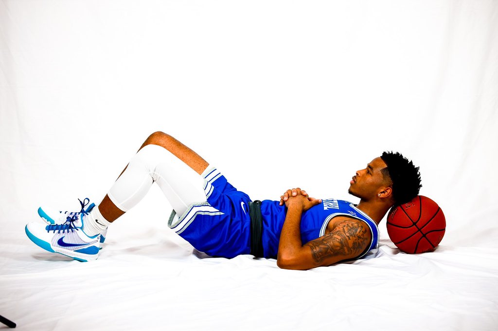 TalentedOuthere's tweet photo. everything I did in the past is a blur.. it’s about what I do now.✍🏽 #ThankYouGod https://t.co/qAm7x5rBb7