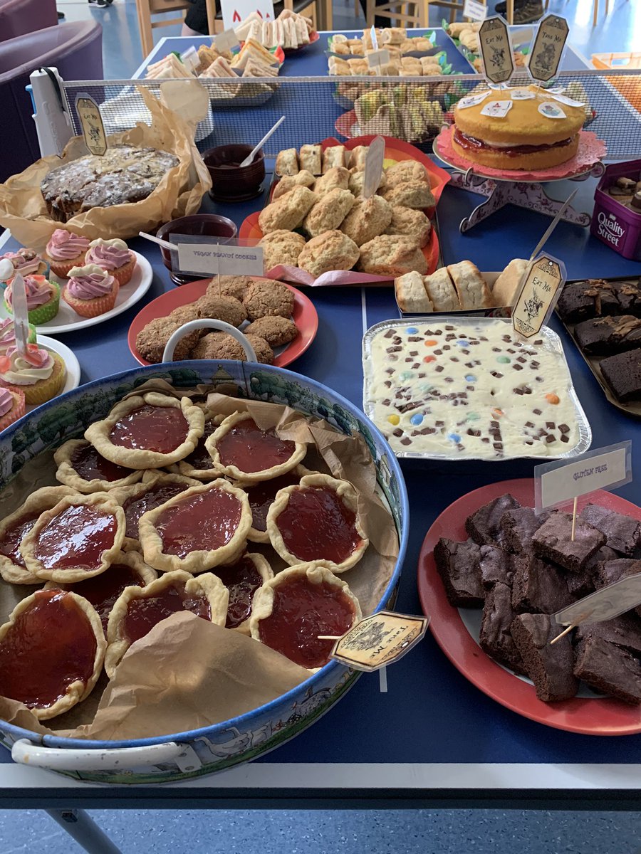 AnneDexterOT's tweet photo. #MoorlandViewCrew put on an amazing Alice in Wonderland themed tea party for our inpatients today. Such a lovely way to bring everyone together&amp;enhance the recovery journey. So grateful for cakes donated from the local community too! @DPT_NHS @Debihari4780 @SallyBurgess8 https://t.co/uDVMgpLmta
