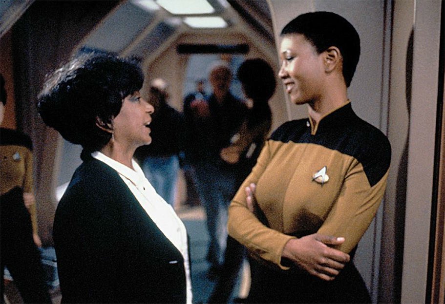 PrimeContinuity's tweet image. Mae C. Jemison was the first African American female in Space, an Astronaut who would later appear in Star Trek. William Shatner, a star of Star Trek would later become an Astronaut, at 90 years old, crazy. #StarTrek 1966-2005.