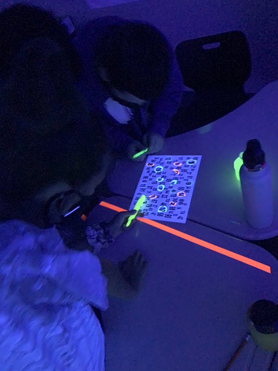 cklassen313's tweet photo. Decade Day=Glow Day! 

Appreciate the great idea from my fab coworker @MrsWarren313 and stole a last minute idea from @MrsCBowden with the 1-100 task for some fun before we worked on expressions!! Learning can be fun and fun can still include learning! #PHMSlearn https://t.co/zqGHn1DMjV