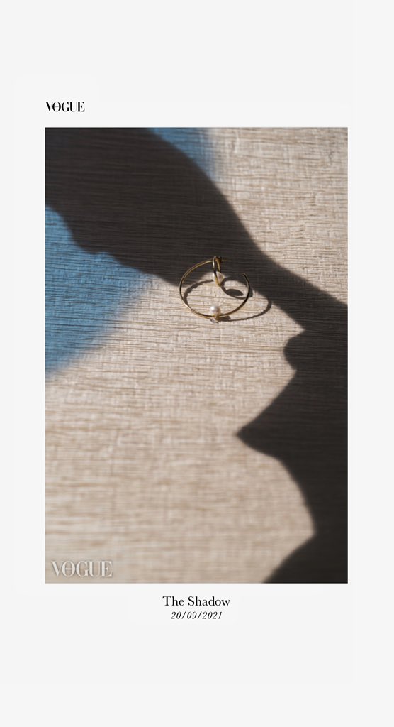 melle_sya's tweet photo. Featured in @vogue_italia #photovogue
#Productphotography #jewellery #editorial with Pomellato. #brandphotography #speos #luxuryphotographer #paris #vogue #shadow https://t.co/ElS1vIYYK5