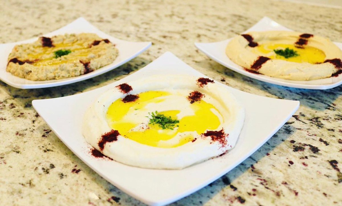 Take a walk on the light side — we have so many delicious and healthy options! We have lots to offer those who are gluten free, eating healthy or just looking for a light meal! #pitaparlor 
.
.
.
#pitaparlorchicago #glutenfreechicago #chicagofoodauthority #chicagofoodscene