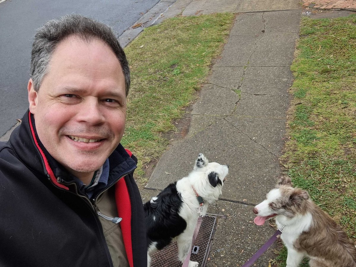NetstockInv's tweet photo. Our furry friends are also getting their 10,000 steps per day for the #NETSTOCKWALKtober challenge! #NETSTOCKWalkForCancer ππ©πΎ https://t.co/zDR5LgTv2b