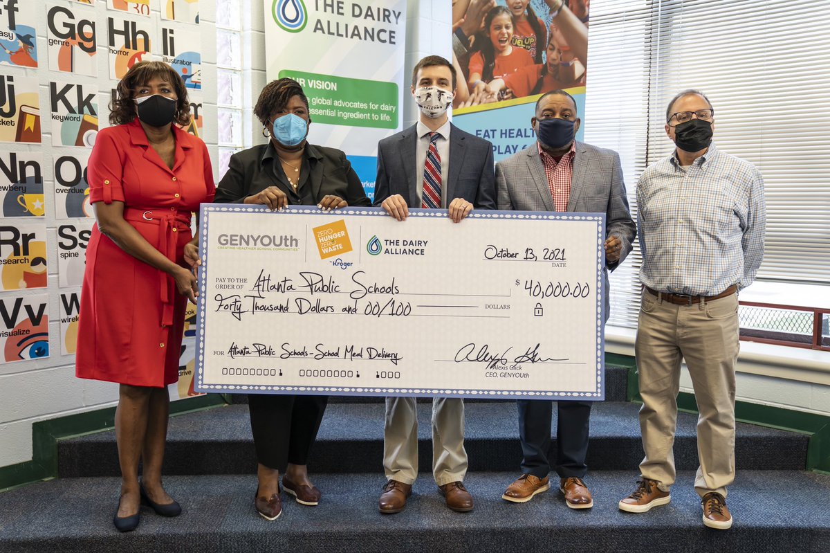 GENYOUthNow's tweet photo. We are proud to partner with @kroger and @dairy_alliance to #EndStudentHungerNOW in @apsupdate through innovative school meal delivery and distribution efforts. https://t.co/pe2nix4ykI