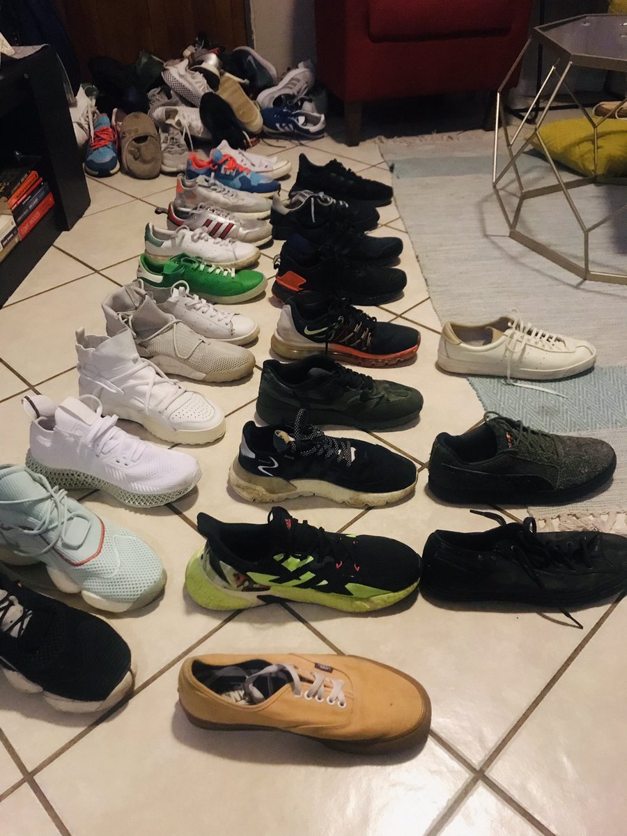 Monnapula's tweet photo. @shelflifestore I need these crates https://t.co/RAF6QLswtY