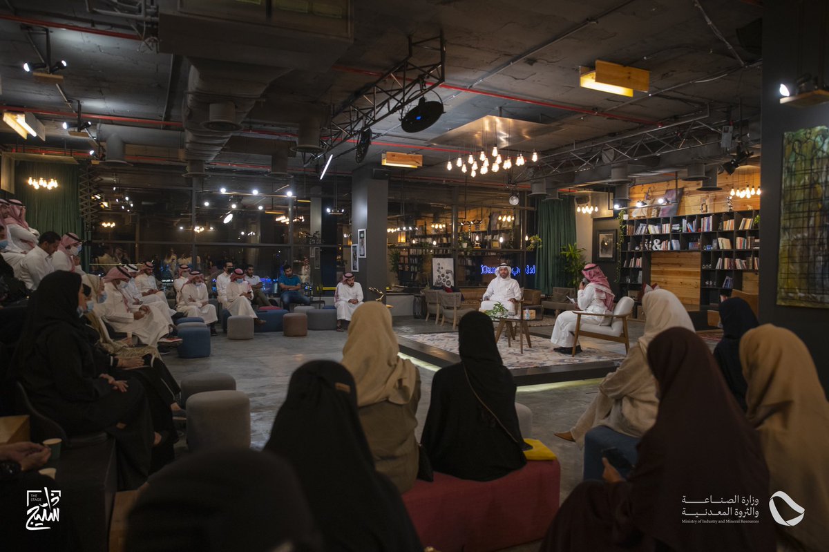 thestage_sa's tweet photo. نناقش في حلقة #صنّاع الثانية أهمية الدور الذي يقوم به صندوق التنمية الصناعية السعودي، أبرز إسهامات الصندوق في تطوير القطاع الصناعي، والفرص التي يخلقها لتطوير الشباب مع سعادة الرئيس التنفيذي للصندوق د. إبراهيم المعجل @Ibrahim_Almojel

أدار اللقاء: @Yazedalmulhem https://t.co/atZLf3ZwYO