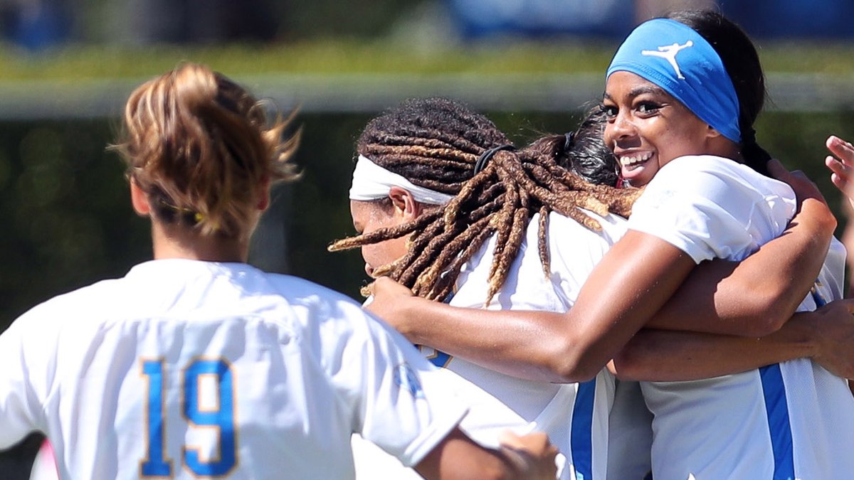 We have a Top 25 showdown coming up on Friday at Oregon State. 

Game notes: ucla.in/3FHcdmd

#GoBruins