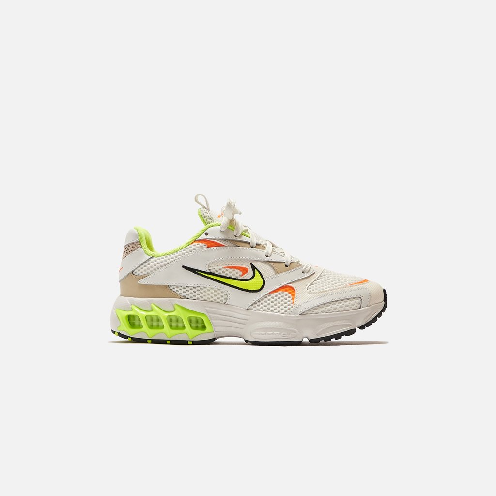 Nike WMNS Zoom Air Fire - Summit White / Volt / Rattan / Sail dlvr.it/S9VQGt