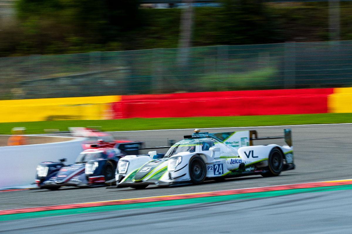 APRacingTeam's tweet photo. 📯#BREAKINGNEWS: In a late change to @APRacingTeam's roster, @SophiaFloersch will partner @Fhabsburg62 &amp; @rbrads69 in the #24 #DriveFastActFaster LMP2 in the @EuropeanLMS #4HPortimao 👉 https://t.co/9ImdI6YXx7

#APRacingTeam #ELMS #GreenFutureProject #GFP #Motul #PoweredbyMotul https://t.co/jTfetWkthm