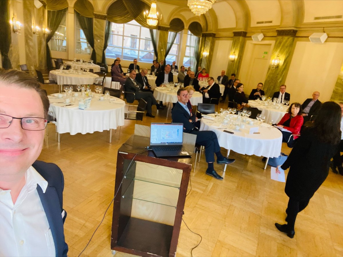 samiensio's tweet photo. Tänään @TechFinland Yrittäjävaliokunnan ja @SuomenEduskunta talousvaliokunnan ja valtiovarainvaliokunnan verojaoston keskustelutilaisuus, esimerkiksi siitä, että suomalainen teollisuus on ekoteko. Mukana mm. puheenjohtajat @sannigrahn ja @PiaViitanenSDP. Kiitos kaikille! https://t.co/5jyTR4qP5L