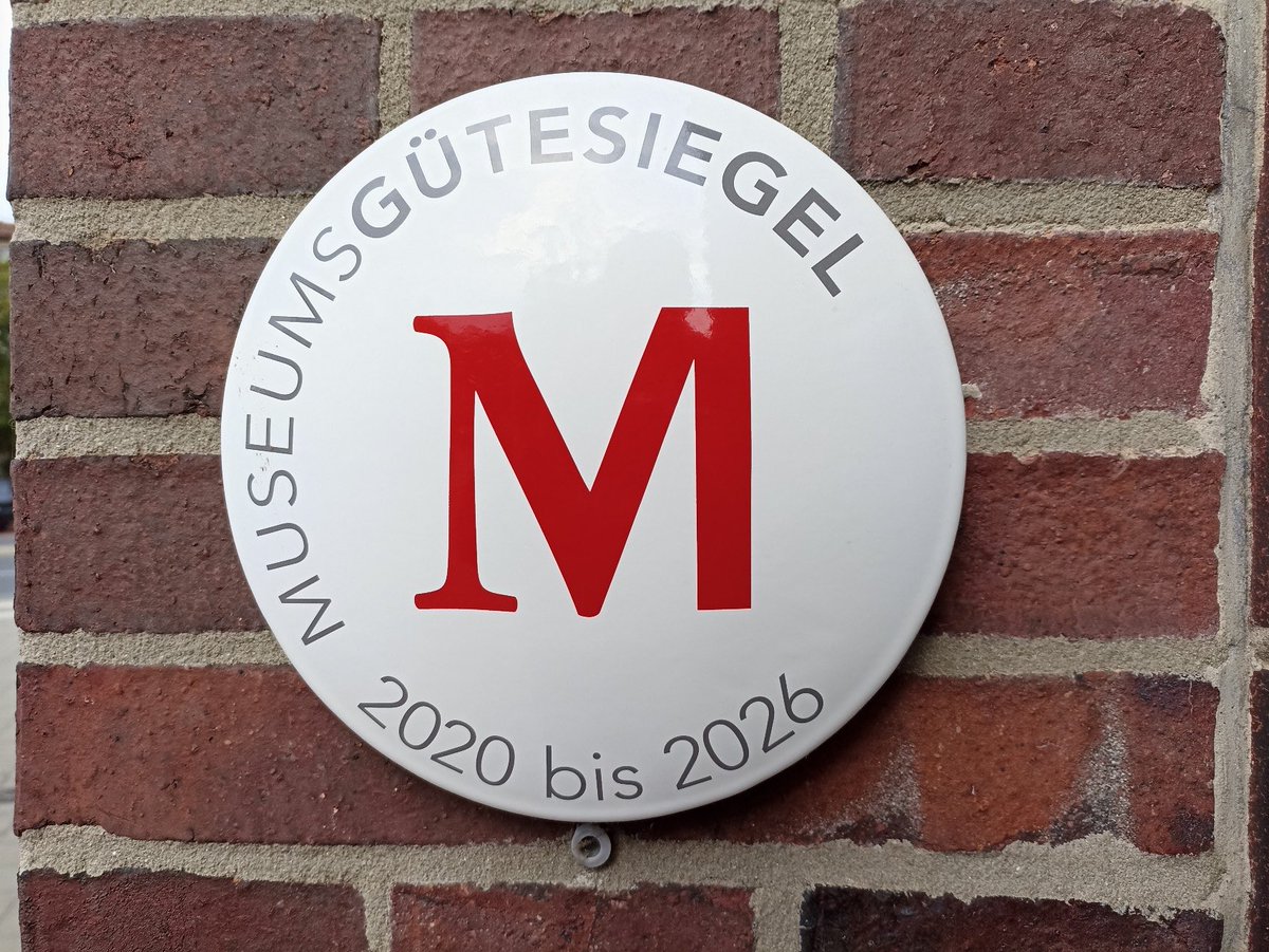 Kunststadt_MH's tweet photo. M wie Mülheim #MHruhr #MHkunst #KunstangebotMülheim #Ruhrkunsthalle #KulturpalaisMülheim #KuMuMü #KuMuMH #RuhrGallery #ZIMM #KunsthausMülheimMitte #MülheimerKunstverein #KKRR #Mülheim #StadtMülheimRuhr https://t.co/ubYoSkRCl4