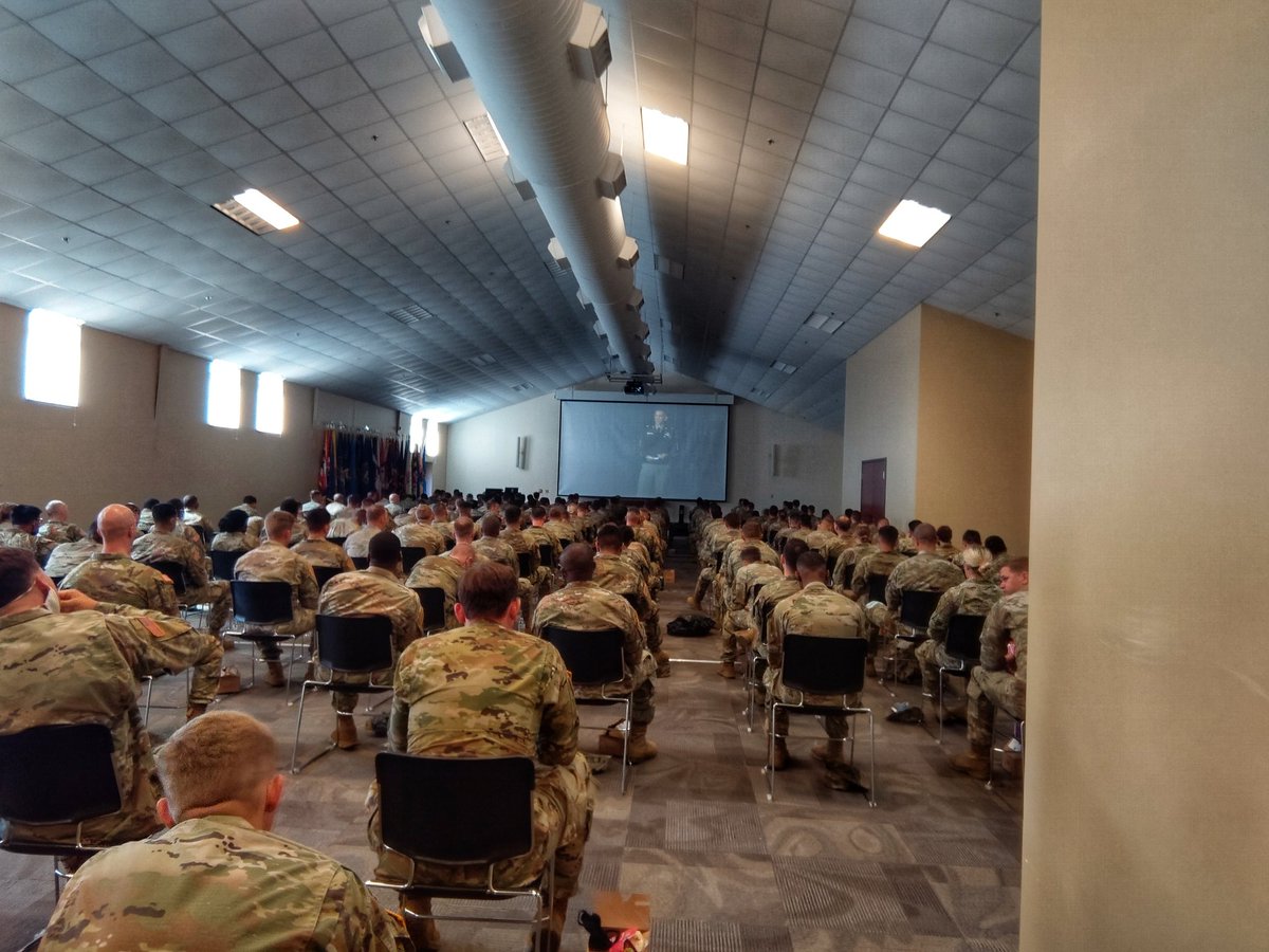The student of BLC Class 001-22 recieving brief from @16thSMA during #AUSA2021. SMA discussed many planned initiatives such as, MySquad app, PCS Moves, Families, Talent Management, SSG Re-calibration, and the CPL Initiative.

#PeopleFirst #101st #AirAssault #TrainToLead