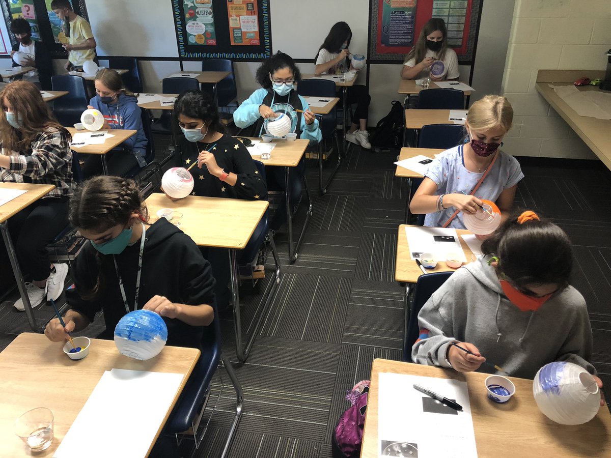 WestMS_Warriors's tweet photo. Ms. Robinson’s World Cultures Club is meeting today and learning about the German tradition of St. Martin’s Day making lanterns and singing traditional songs! #TogetherAsWarriors @HerrCrites #RCSTogether https://t.co/tNzEOZM7aW