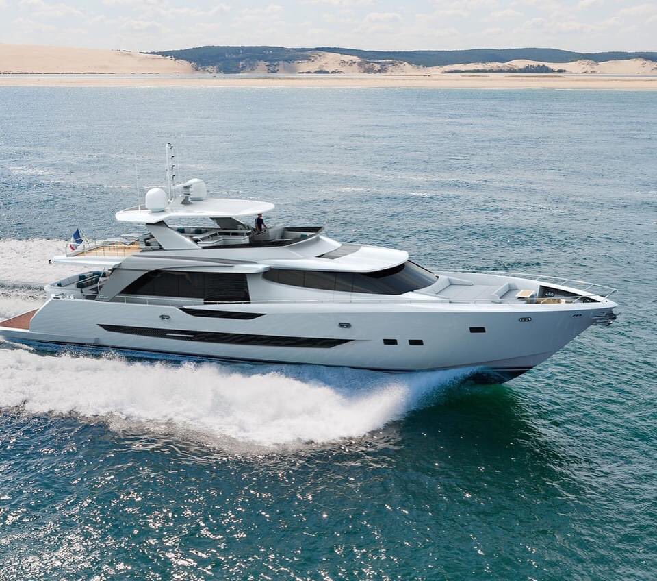 MCtechnics's tweet photo. GreenPoxy InfuGreen 810 was used to vacuum infuse the 26-meter superyacht👏
For the full press release:👉https://t.co/8PrQ8Oe6Z6 @greenpoxy #infugreen810 #infusion #bioresins #hull #deck #superstructure #lighterfasterstronger @couachyachtsofficial #fly86 #couachyachts #epoxy https://t.co/FhUQO5781n