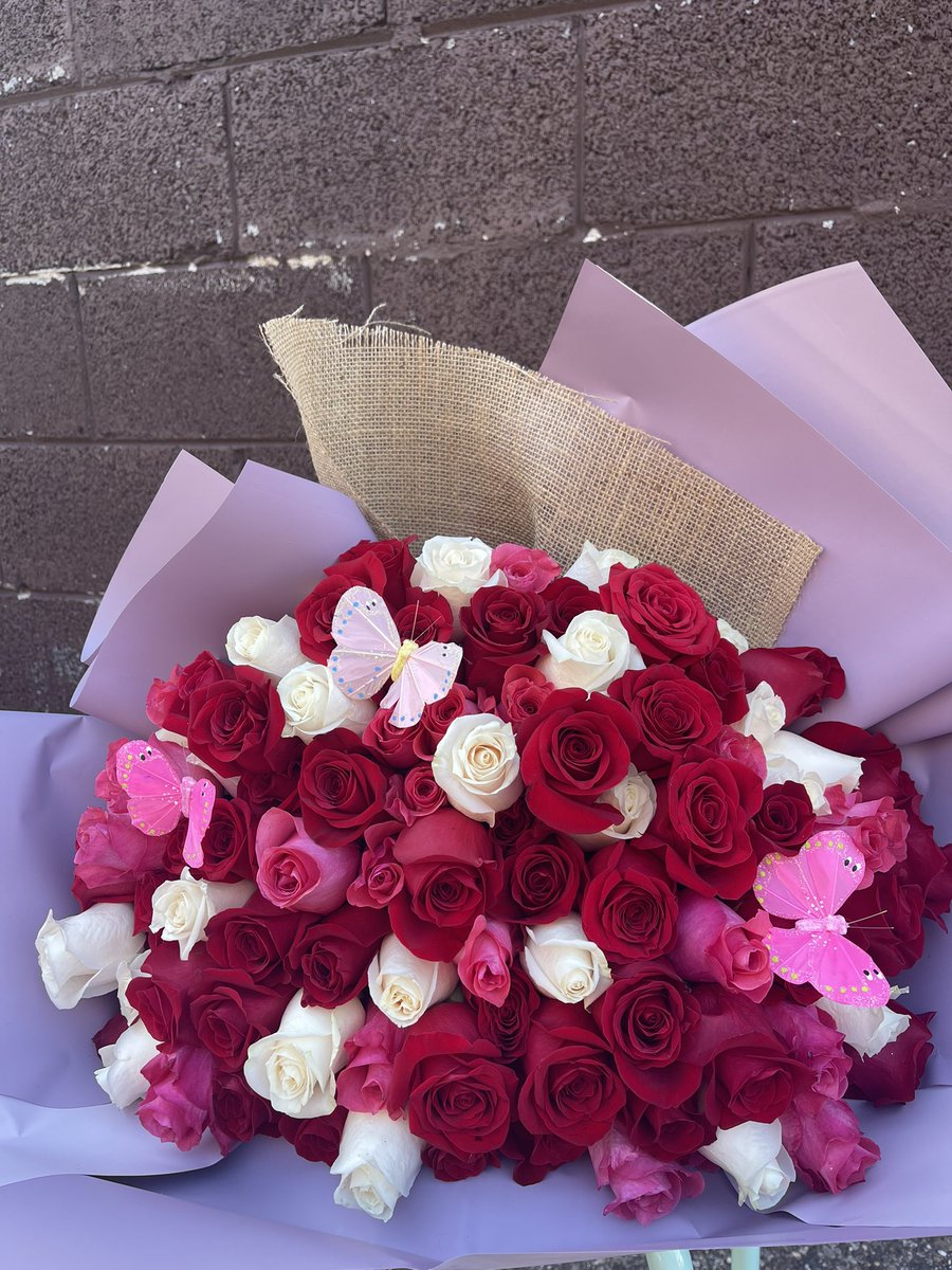 thef1owergirl's tweet photo. Going back to our old ways 😍😍😍 how beautiful are these https://t.co/x39mDn7yDp