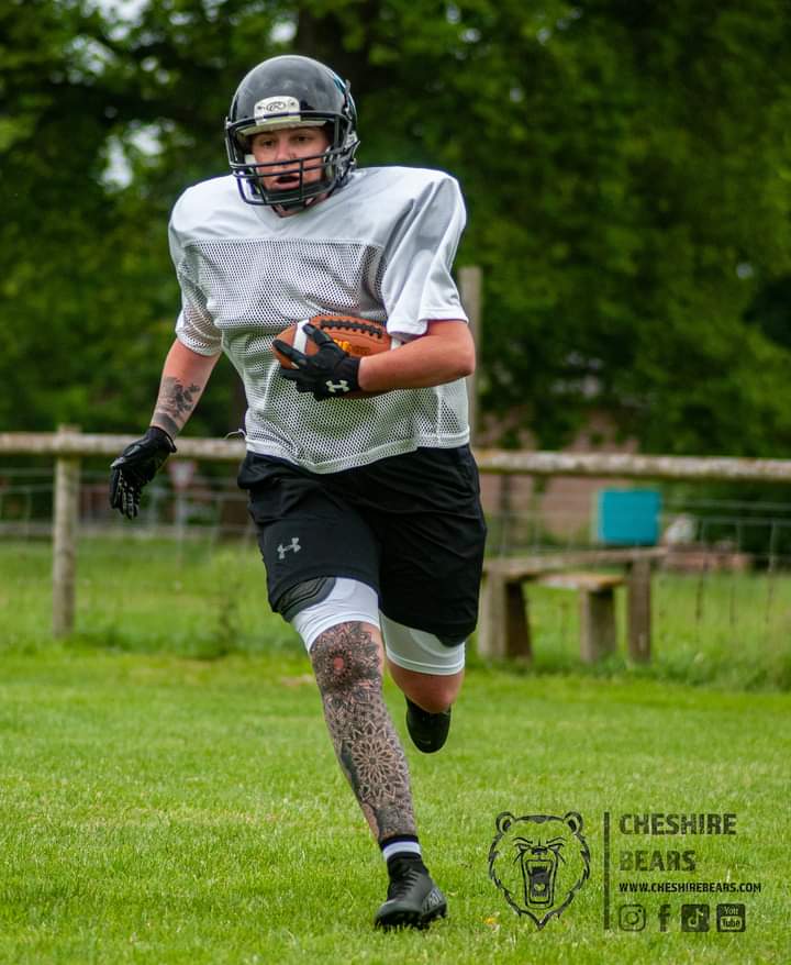 CheshireBears's tweet photo. Our Rookie class of 2021

RB Amy Hughes 

Sponsors @TintedLoveStore 

#rookie #rookiespotlight #rookies #football #thisgirlcan #womeninsport #womenwhorun #womenwholift #womenwholead #getit #inspiration #fitness #TE #WR #LB #line #db #runner #runlikeachamp #hithard https://t.co/LPl4veV3ah