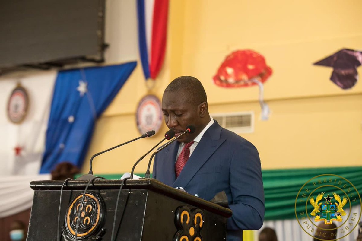 TesconUcoms's tweet photo. On the sidelines of the ECOWAS Extraordinary Summit, Hon. Afenyo-Markin showcases how rooted he is in the cultural heritage of his people. You can also see how close he is to his people. He is a unique politician.
#EffutusFinestMP
#EffutuToTheWorld
#EffutuDream🦌🦌🦌🦌 https://t.co/oykmY5nK97