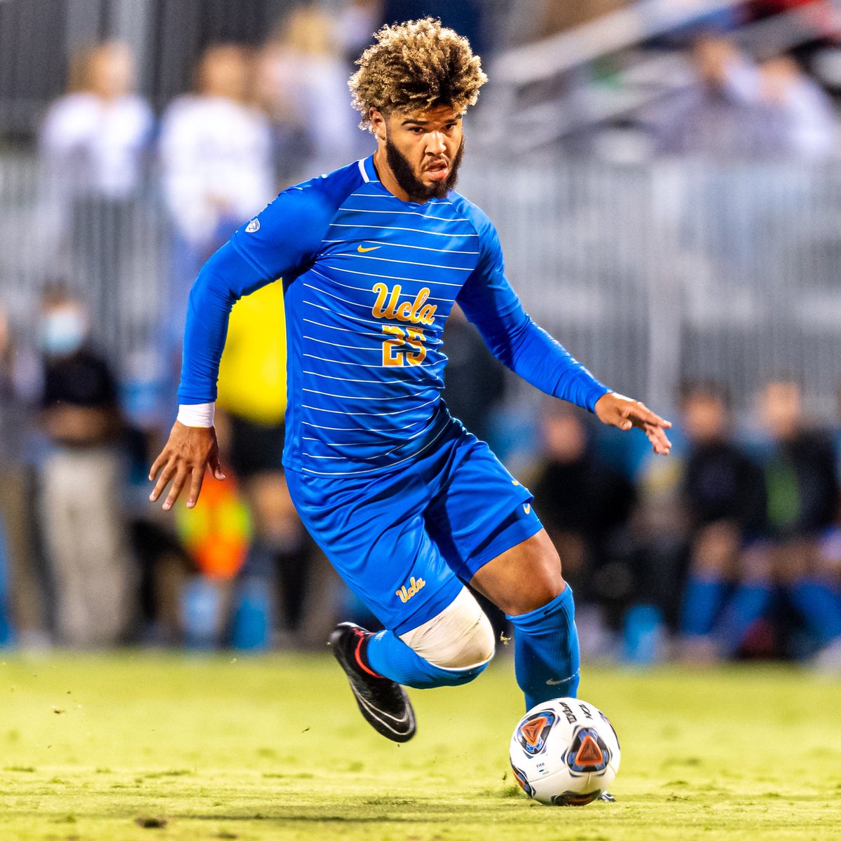 UCLAMSoccer's tweet photo. UCLA had four players make the TopDrawerSoccer Top-100 Freshmen list, tied for most in the country and twice as many as any other Pac-12 school! 

3️⃣5️⃣ Pietro Grassi
6️⃣5️⃣ Aaron Edwards
7️⃣4️⃣ Jose Contell
7️⃣9️⃣ Tucker Lepley

#GoBruins https://t.co/lJJo5AMIxf