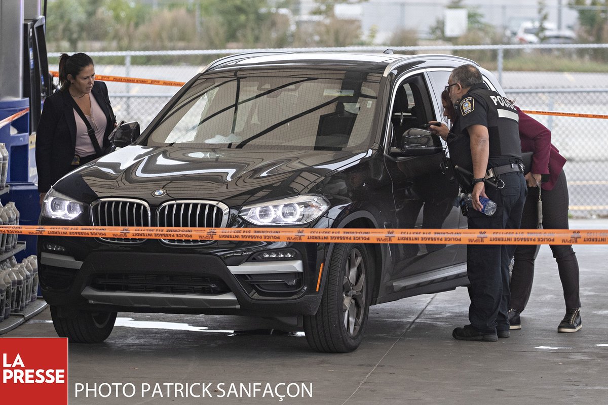 Une tentative de meurtre en plein jour à Montréal, une de plus. La victime a reçu les projectiles alors qu'elle était au volant, s'est ensuite réfugiée quelques rues plus loin. lapresse.ca/actualites/jus…