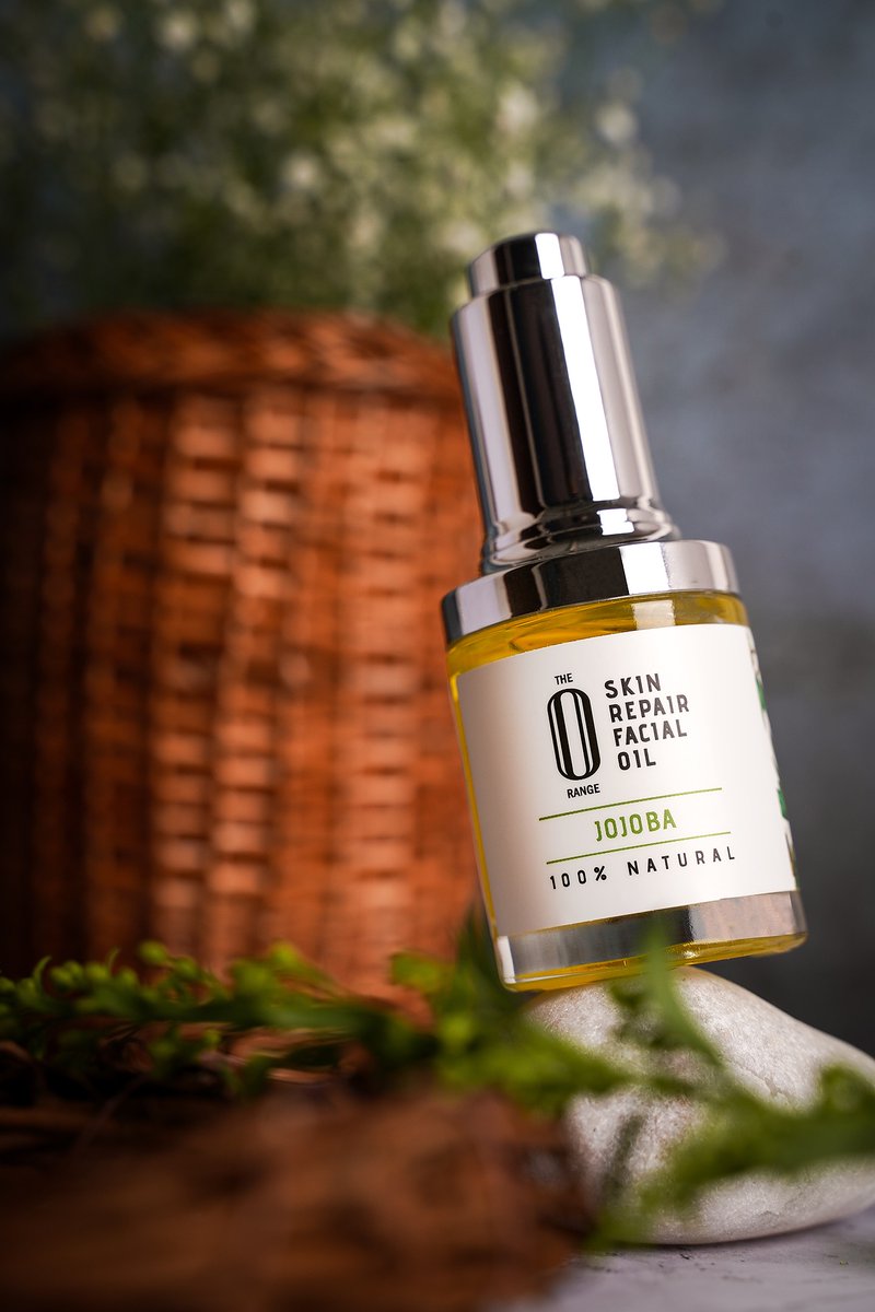 100% natural, coldpressed Jojoba Facial Oil repairs and thoroughly nourishes damaged skin , contains Vitamins B &amp; E,  provide a natural barrier against harsh sunlight. This multi-purpose facial oil is also effective in acne treatment &amp; can be used as a natural skin cleanser.