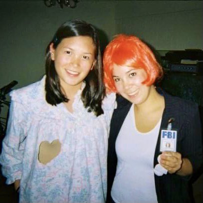 reynardmuldrake's tweet photo. HAPPY X-FILES DAY!!! Here’s a throwback to when @chameauleon and I dressed like “Paper Hearts” 👽
(before I knew where to get good wigs lol) @thexfiles #xfilesday https://t.co/BD2KtKykCE