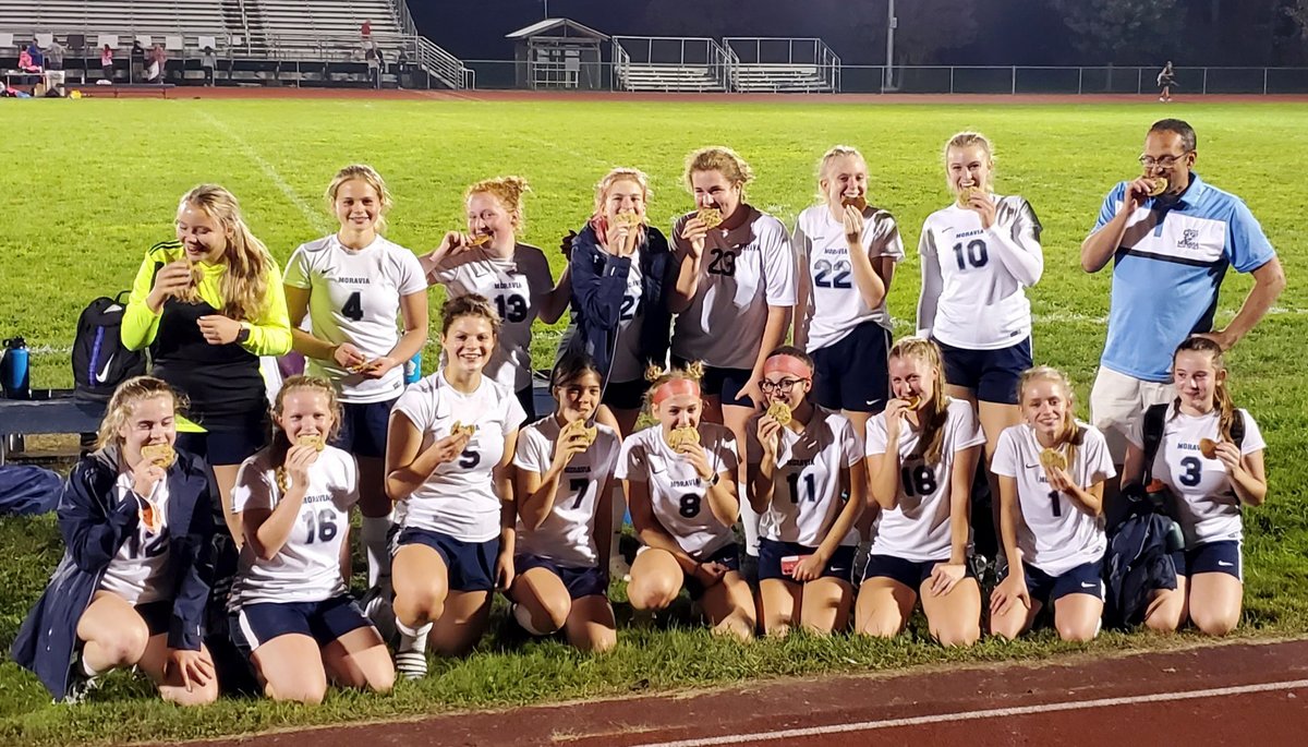Our girls varsity soccer program is having its best season yet!
Most wins in a single season ✔️
First time qualifying for sectionals ✔️