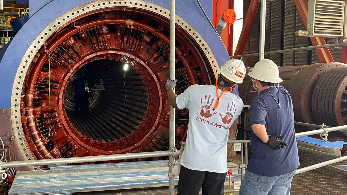 TVAnews's tweet photo. During Sequoyah Nuclear Plant's ongoing Unit 2 maintenance and refueling outage, every work activity helps ensure safe and reliable operation for the next 18-month cycle. Unit 2 Main Generator, is undergoing disassembly and inspection for any necessary maintenance.
#NuclearPower https://t.co/zhofTRz4V7
