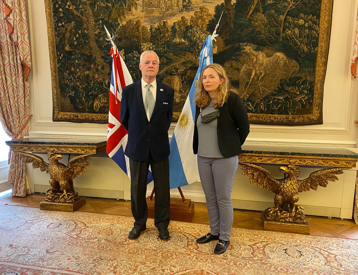 Our community is honored to welcome <a href="/AmbKirstyHayes/">Kirsty Hayes</a> to Argentina 🇦🇷. We are looking forward to continuing our long-standing bond with the <a href="/UKinArgentina/">Embajada Británica en Argentina</a> 🇬🇧